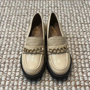 Elegant Beige Loafers with Gold Chain Detail by Sam Edelman